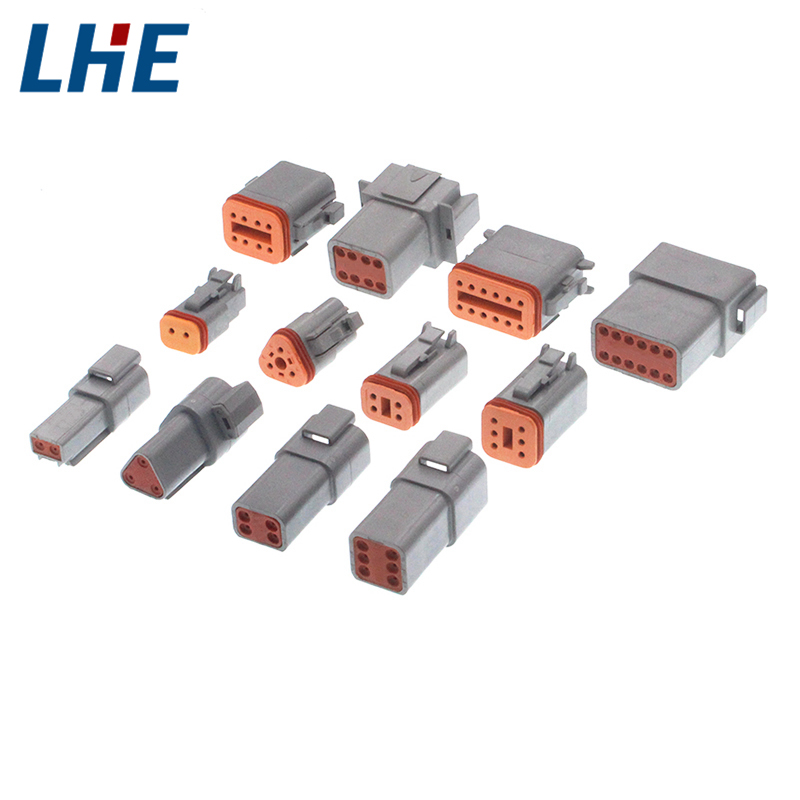 What are the Main Features and Benefits of a Deutsch Connector